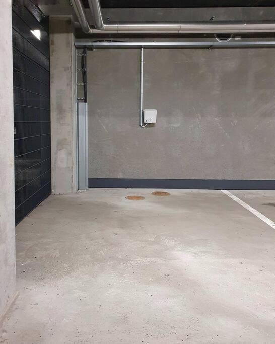New Studio Apartment With Free Parking Kuopio Bagian luar foto