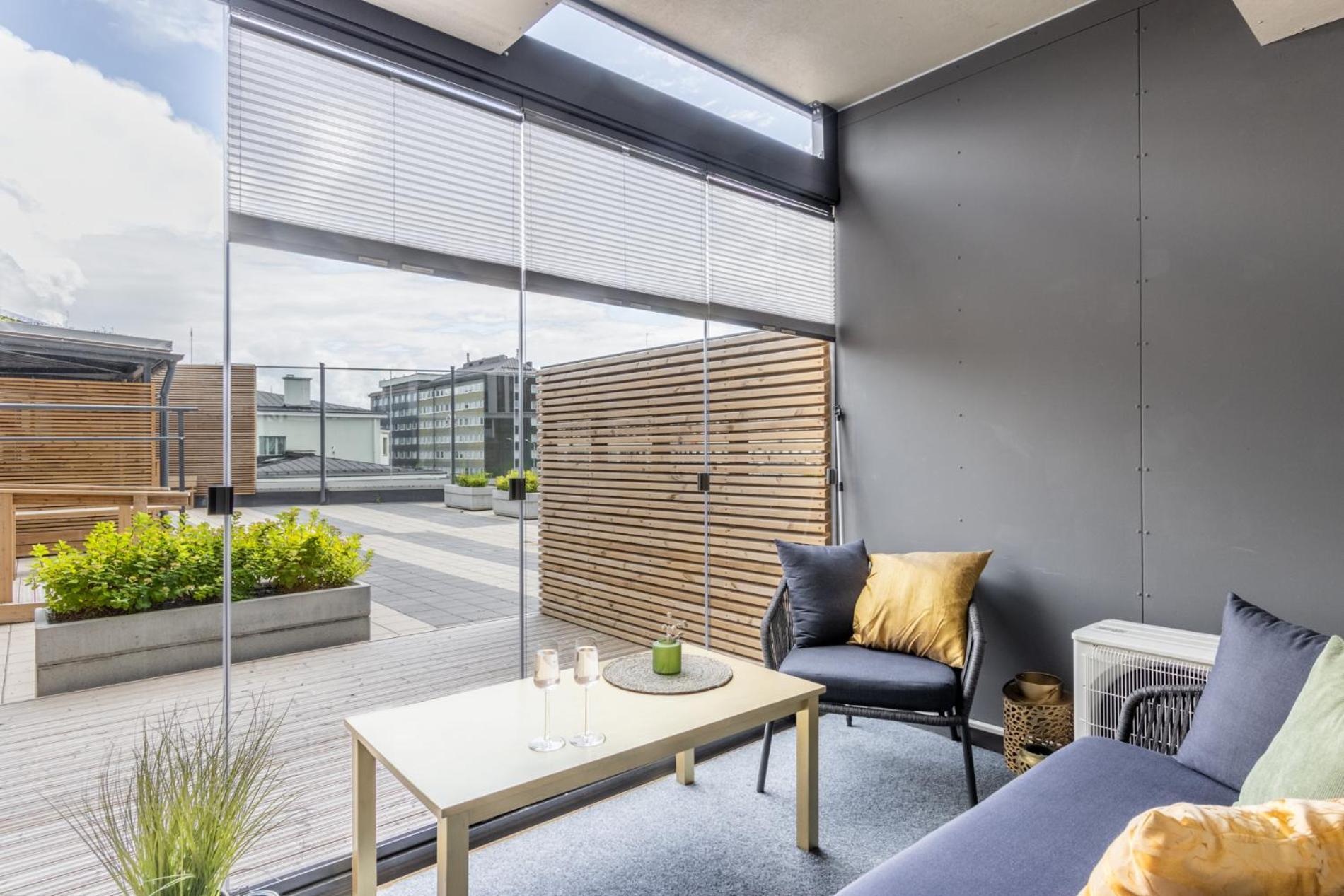 New Studio Apartment With Free Parking Kuopio Bagian luar foto
