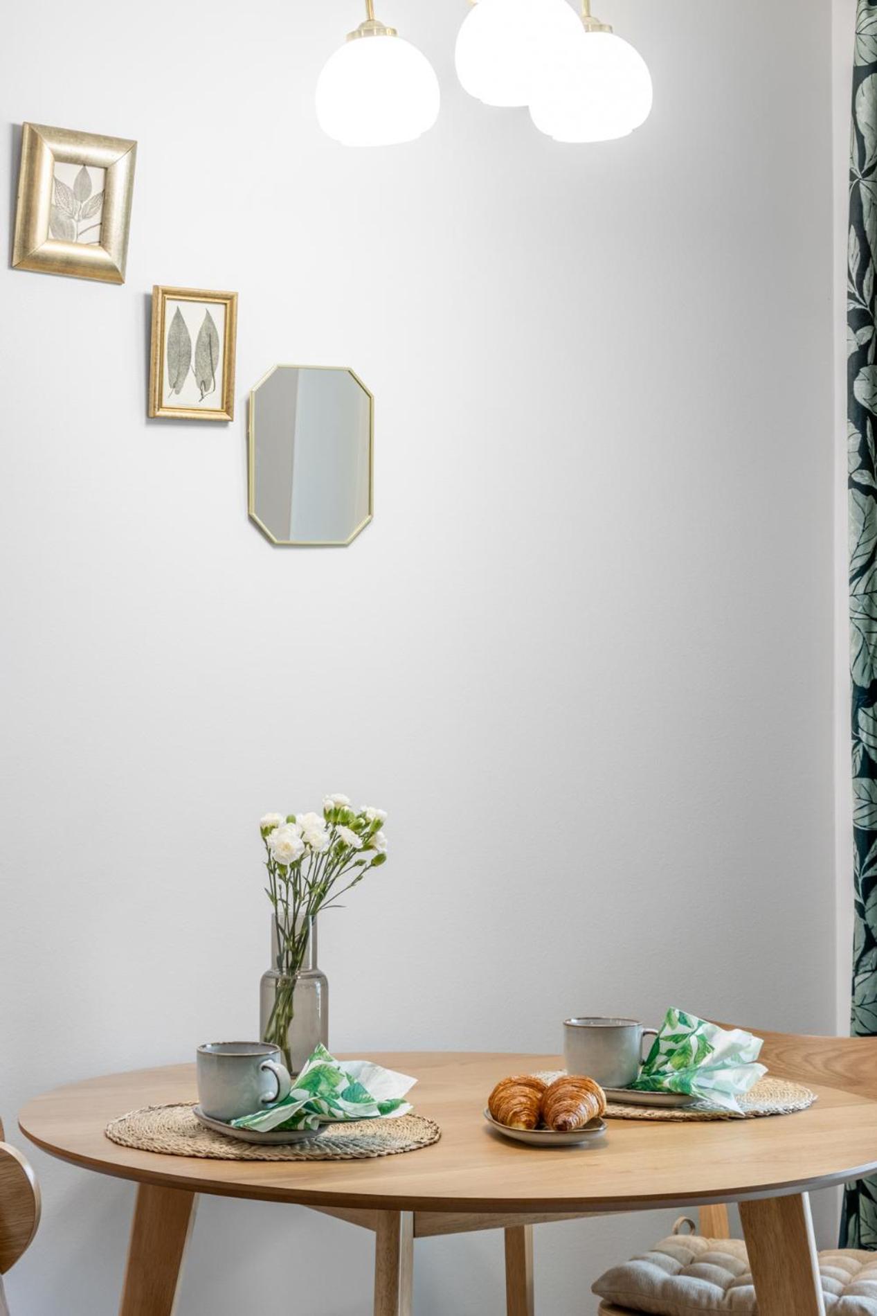New Studio Apartment With Free Parking Kuopio Bagian luar foto